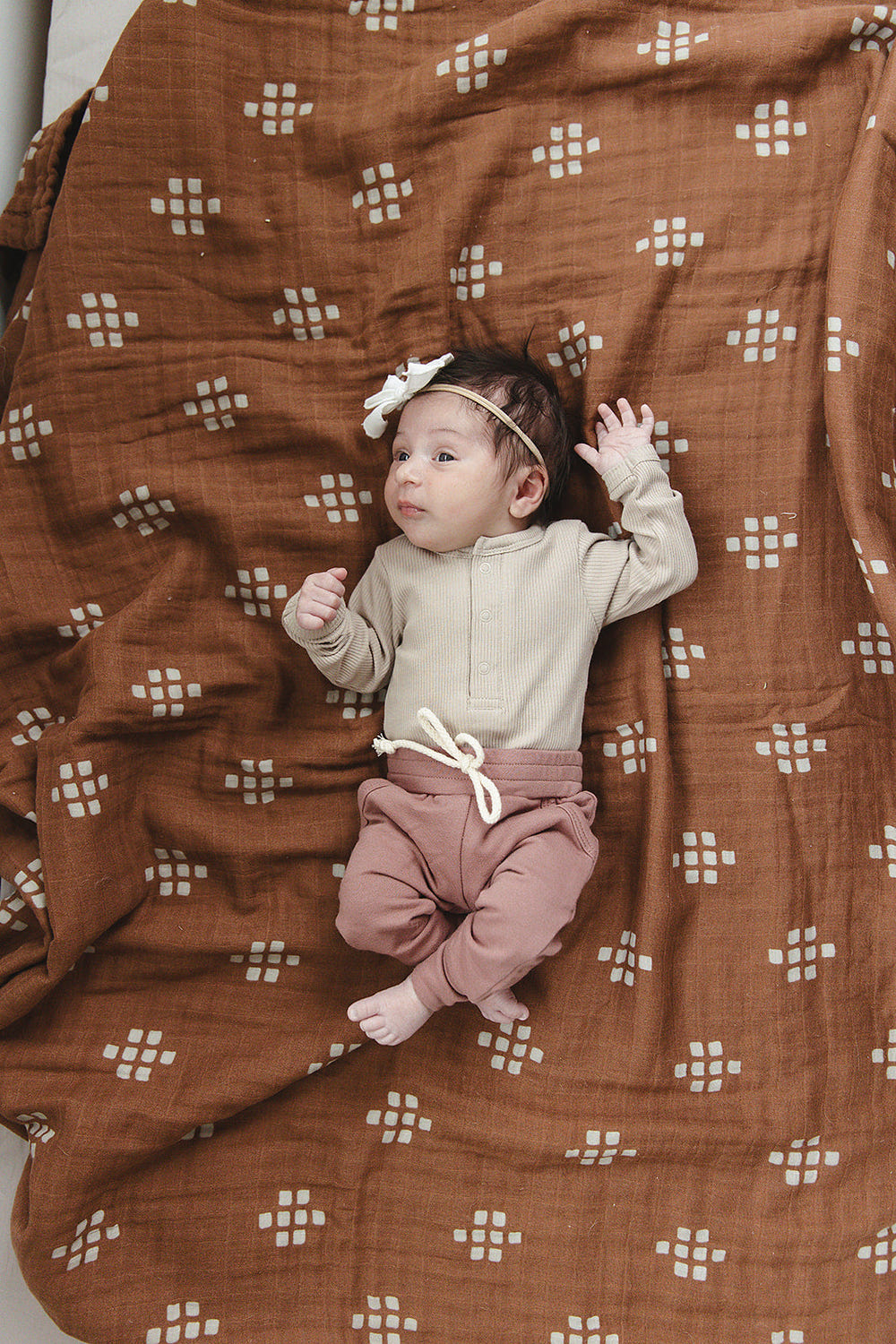 Oatmeal Organic Snap Long Sleeve Ribbed Bodysuit - MOOGCO Baby