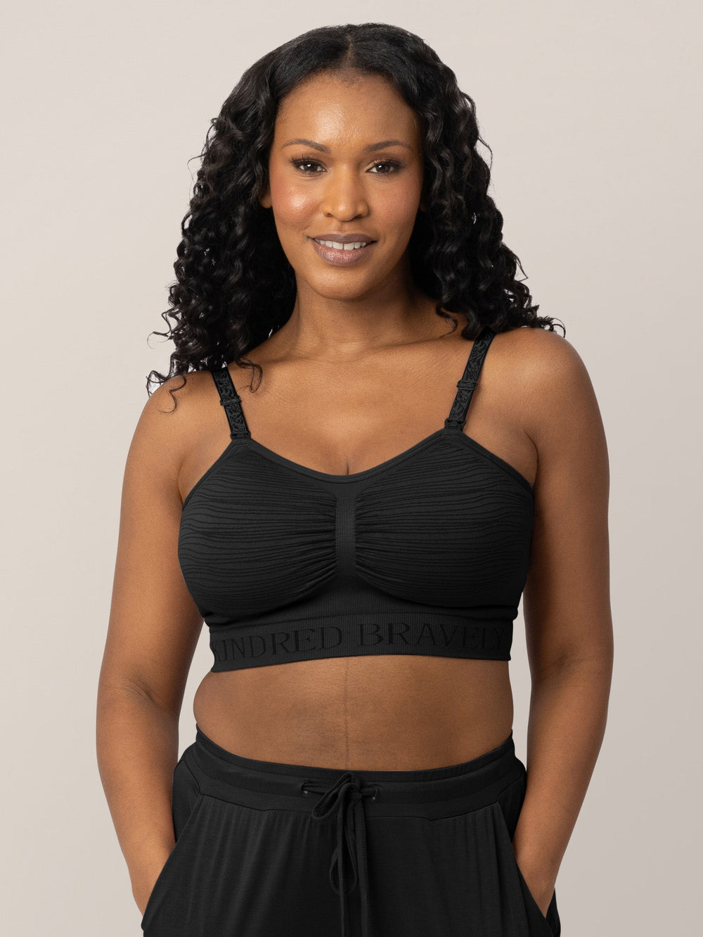 Sublime® Hands-Free Pumping & Nursing Bra | Black