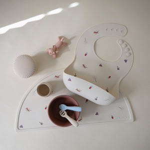 Mushie Silicone Baby Bib Adjustable Neck Strap Deep Pocket