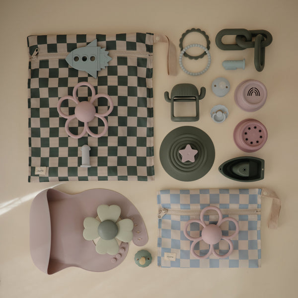 Mushie Water Resistant Wet Bag Set Two Sizes Zipper Handles