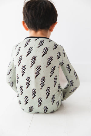 "Strike All Night Set for babies, cozy bedding and sleep essentials in a stylish angle 4 view."