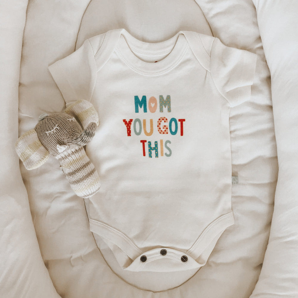 Graphic bodysuit for babies with "Mom, you got this" text - Short Sleeve Onesie, perfect for new moms.
