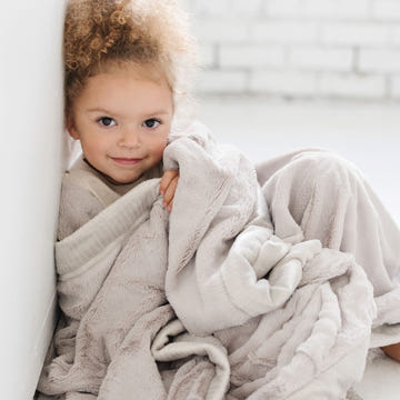 Saranoni Lush Toddler Blanket 40 x 60 soft microfiber