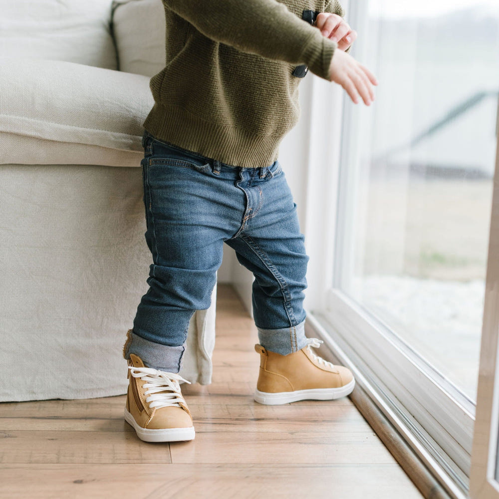 Natural High Top 2.0 Sneakers for babies - stylish, comfortable, and perfect for little feet.