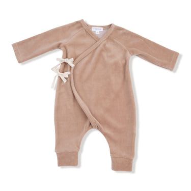 Soft velour teddy bear wrap coverall for babies, perfect for warmth and comfort. Ideal for cozy snuggles and playtime.