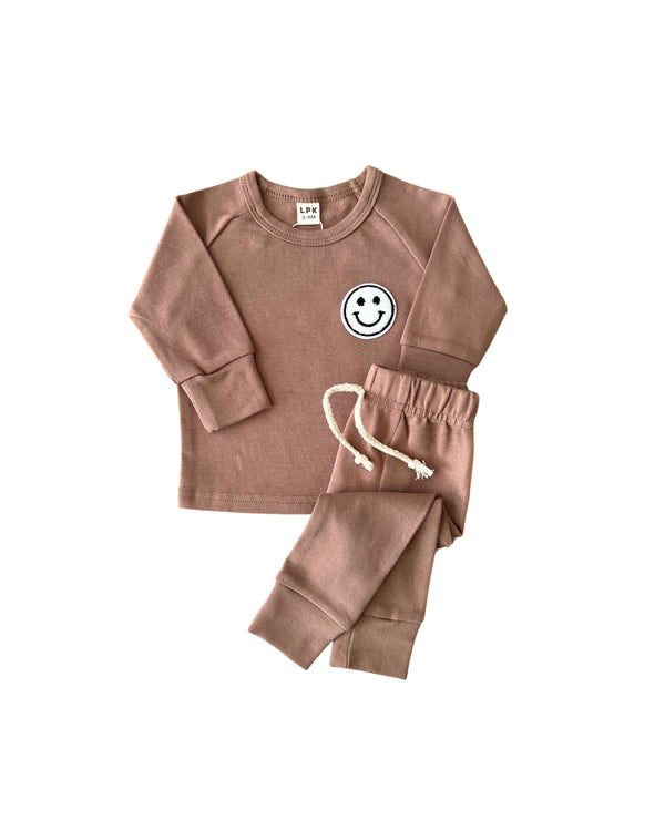 Lounge Set | Smiley Mocha