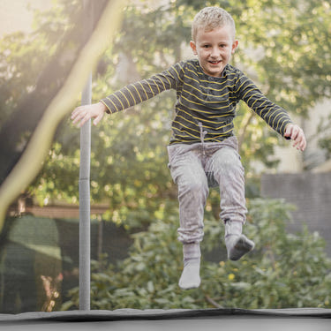 15/16 feet trampoline replacement safety net with adjustable straps for enhanced safety and playtime fun.