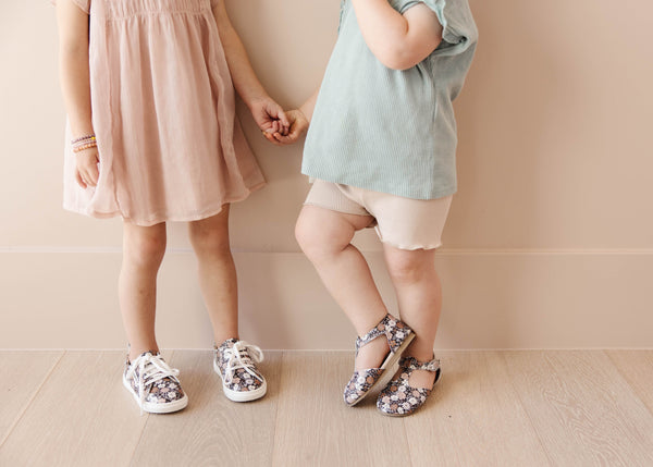 Black Floral - Mary Jane - Hard Sole