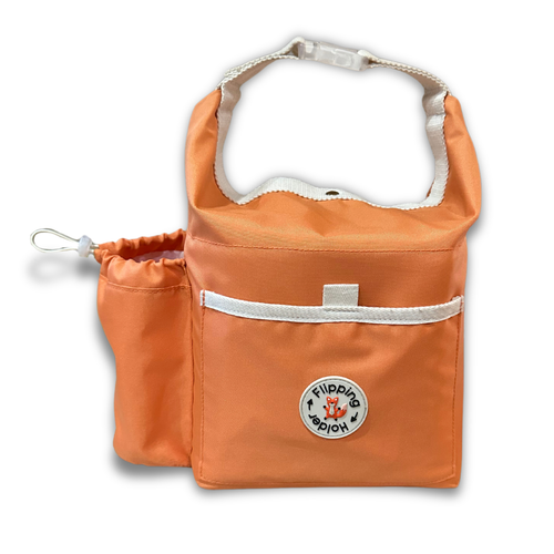 Thermal tote with bottle pocket, easy carry-all bag, clip handle for convenient on-the-go food storage.