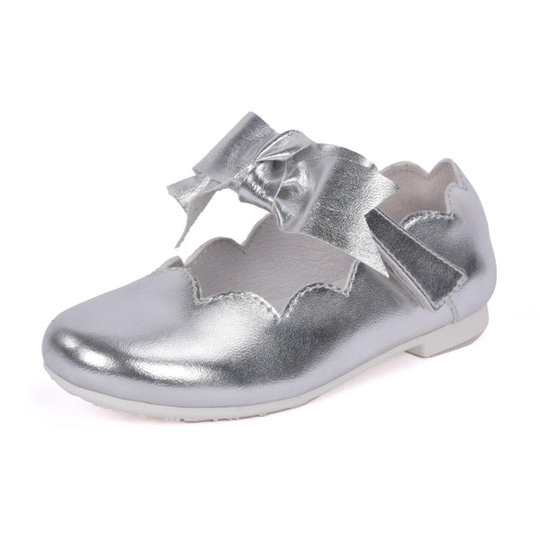 Greta Flex® Silver Mary Janes for babies - stylish and comfortable footwear.