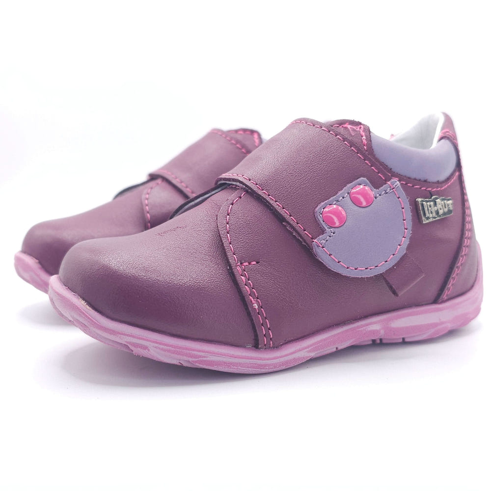 Girls purple Velcro shoes for toddlers - stylish and comfortable footwear.