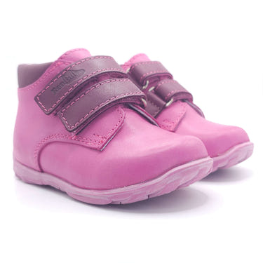 Girls double velcro shoes in pink, perfect for comfort and style. Ideal for little ones' everyday wear.