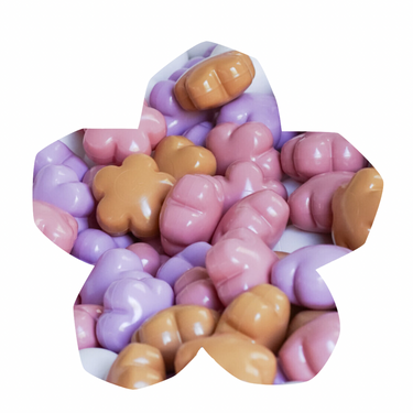Colorful FLORA ball pit balls for babies, perfect for playtime and sensory exploration in carriers and slings.