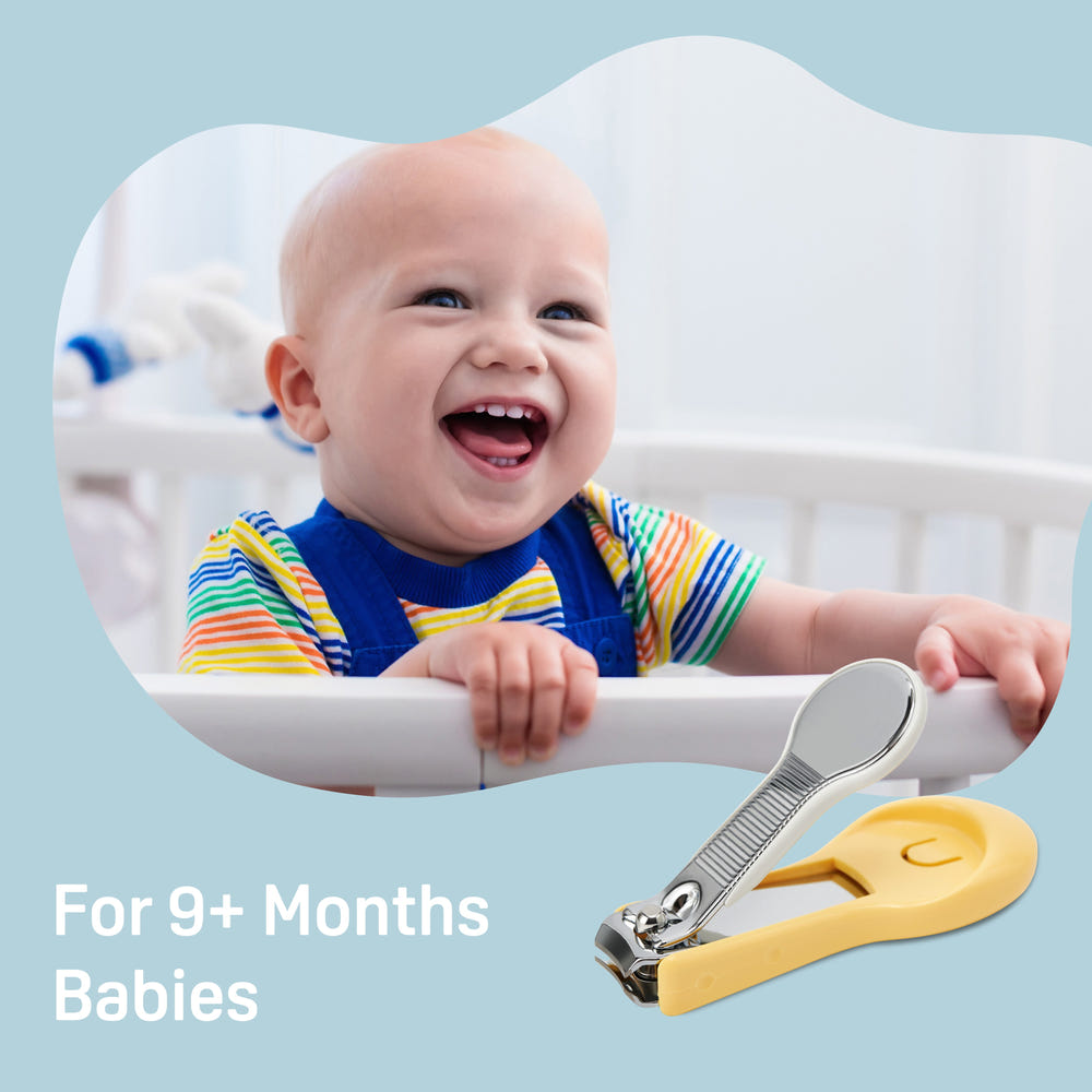 Baby nail clipper with splatter-proof case, designed for safe use for infants 9 months and older.