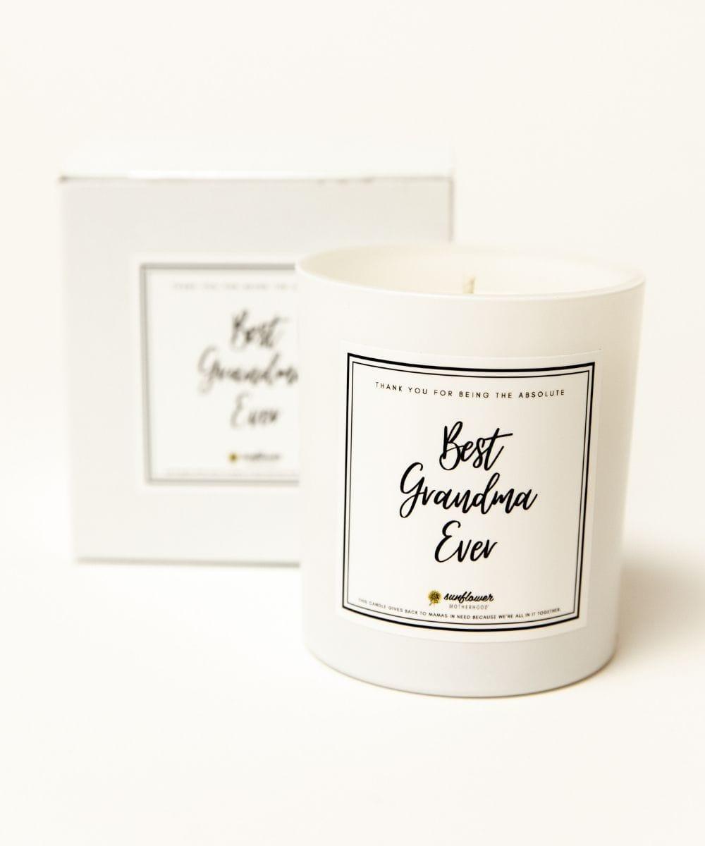 "Best Grandma Ever Candle - a perfect gift for grandmothers, featuring a charming design and soothing scent."