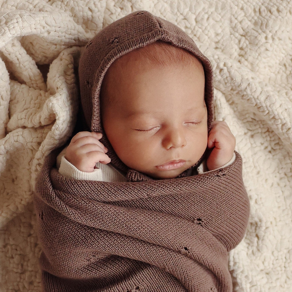 Organic Pointelle Swaddle Blanket + Hat Gift Set - MOOGCO Baby