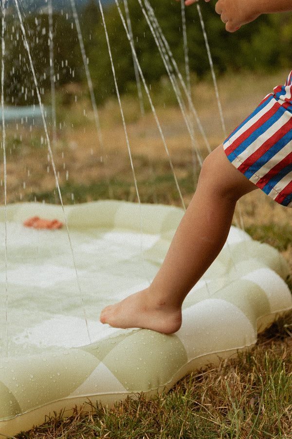Green Gingham Splash Pad