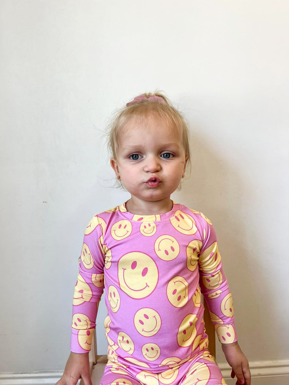 Pink Lemonade Set bedding for babies, featuring soft pastel colors and playful designs for a cozy sleep environment.