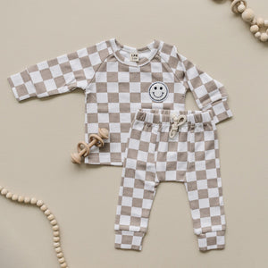 Checkered Smiley Lounge Set | Latte - MOOGCO Baby