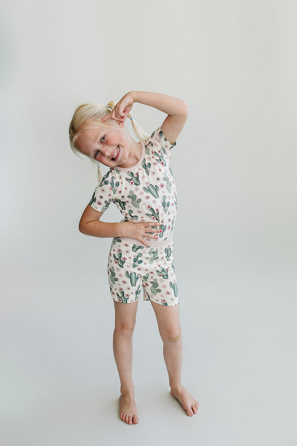 Bamboo Two Piece Shorts Set | Cactus Flowers - MOOGCO Baby