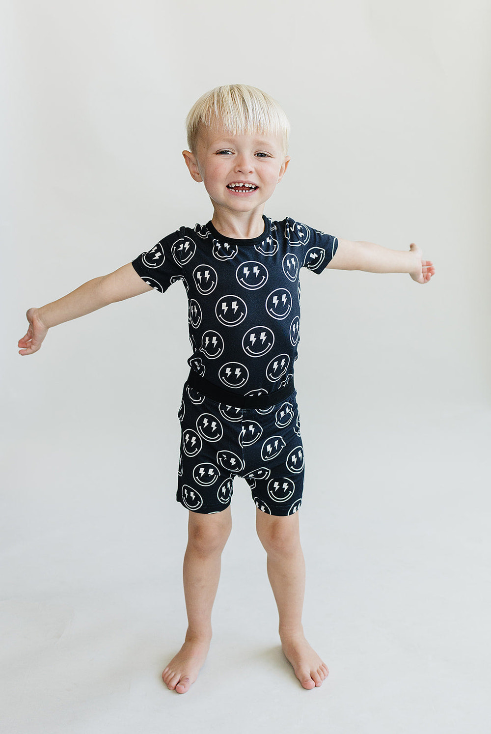 Bamboo Two Piece Shorts Set | Electric Smiley - MOOGCO Baby