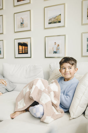 Checkered Plush Blanket | Latte - MOOGCO Baby
