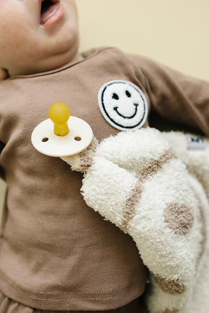 Smiley Plush Lovey | Latte - MOOGCO Baby