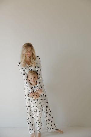 Women's Long Sleeve Bamboo Pajama | Black & White Yin Yang