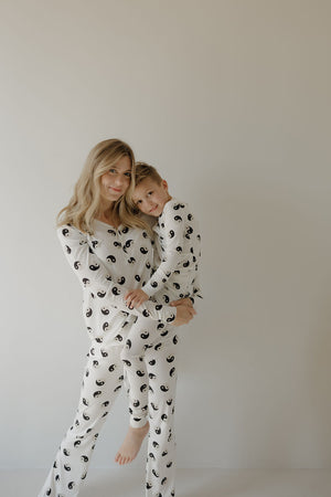 Bamboo Two Piece Pajamas | Black & White Yin Yang