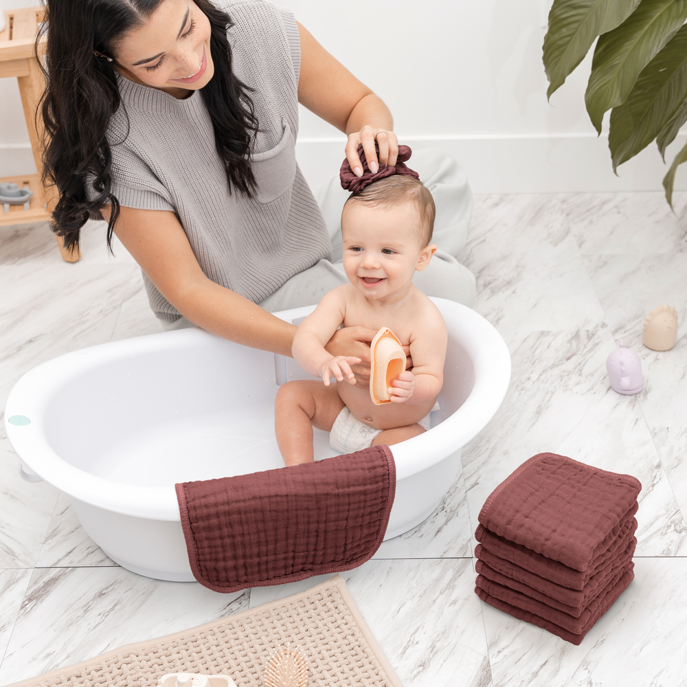 Muslin Washcloths in Wine