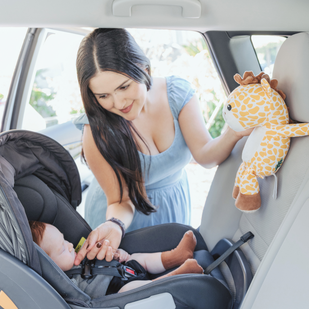 Zooby® baby monitor in the shape of a Jordan Giraffe, perfect for keeping an eye on your little one.