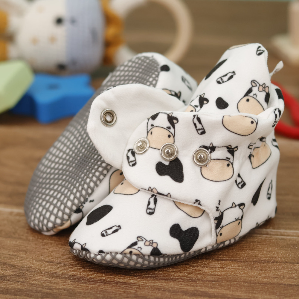 Organic Cotton Baby Booties, Non-Slip Sole, Cotton Newborn Booties Home Nursery Shoes, Cow