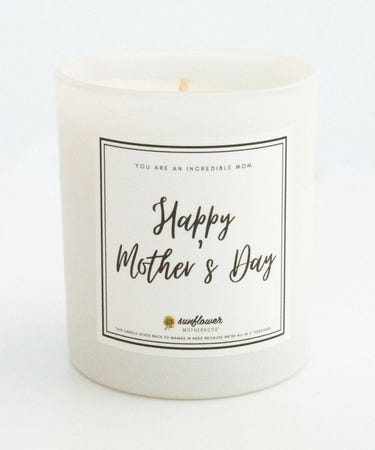 "Happy Mother's Day Candle - a perfect gift for moms, featuring a charming design and soothing fragrance."