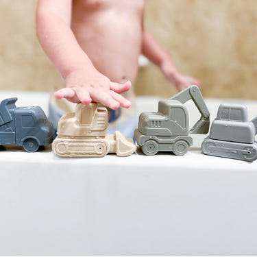 Grant’s Truck Bath Toys for babies - fun, colorful sand and beach toys for water play and imaginative adventures.