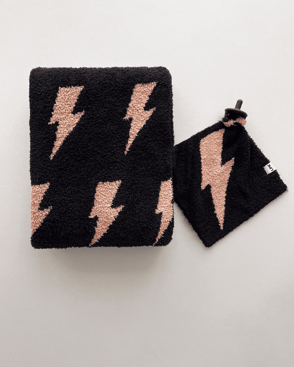 Lightning Bolt Fuzzy Blanket | Mocha - MOOGCO Baby