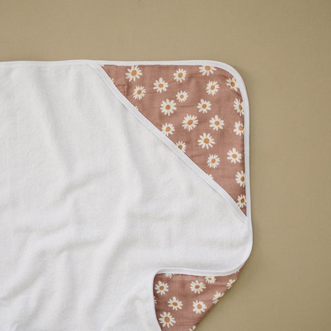 Daisy Dream Muslin Hooded Towel - MOOGCO Baby