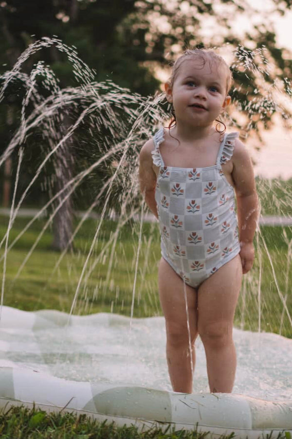 BROOKLYN NEUTRAL Green Gingham Splash Pad with Hose Attachment