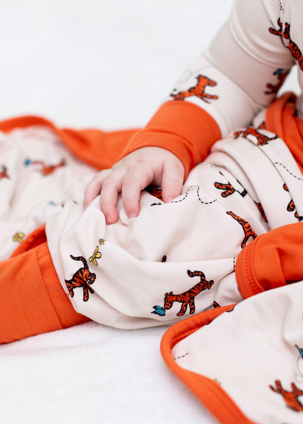 The Wonderful Thing About Tiggers - Luna Wrap Micro - 35in X 35in double layered blanket