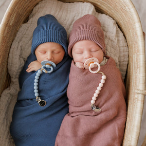 Luxe Collection 100% Organic Cotton Luxury Knit Baby Blanket + Hat Set with Gift Box