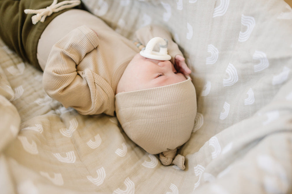 Oatmeal Organic Ribbed Newborn Knot Hat - MOOGCO Baby