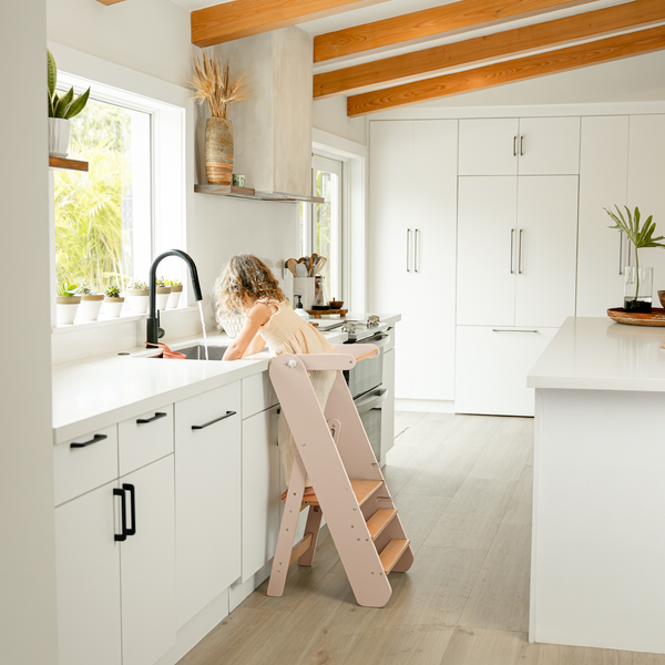 Kids Step Stool for Ages 3+ in Blush