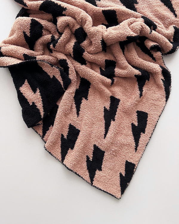 Lightning Bolt Fuzzy Blanket | Mocha