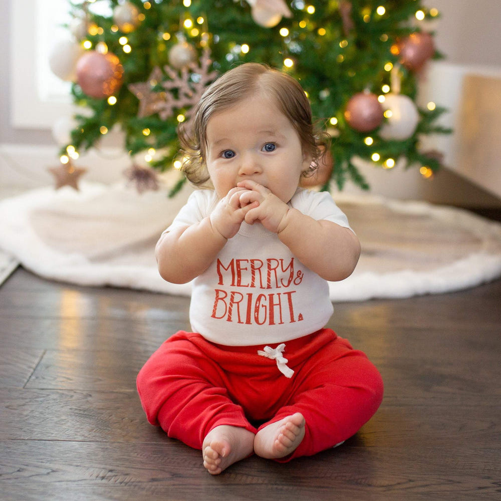 Merry & Bright graphic bodysuit for babies, short sleeve, perfect for festive occasions.