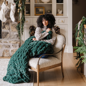 DOUBLE RUCHED FAUX FUR THROW BLANKETS