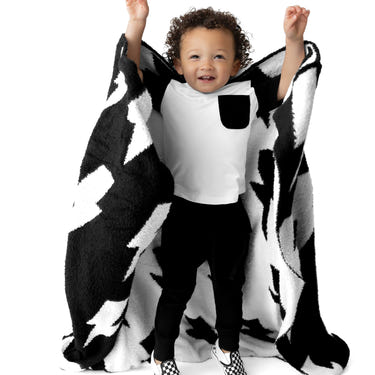 RRCO x C&F Bolt Blanket for babies, featuring a stylish design, perfect for warmth and comfort.