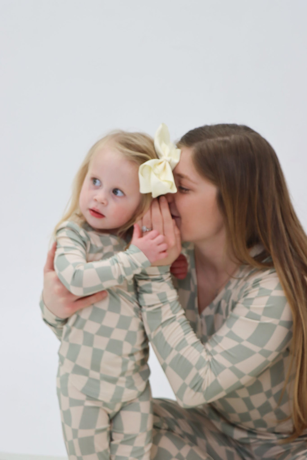 Ivy Wavy Checkers Women's Pajama Set