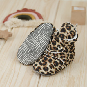 Organic Cotton Baby Booties, Non-Slip Sole, Cotton Newborn Booties Home Nursery Shoes, Leopard