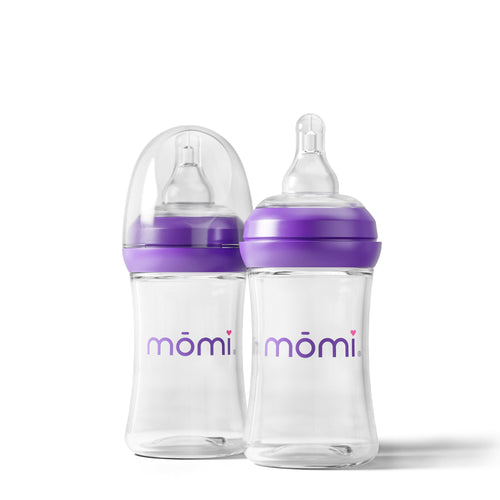 mōmi breast-like bottle 2-sets, 4oz in angled view, ideal for feeding infants comfortably.
