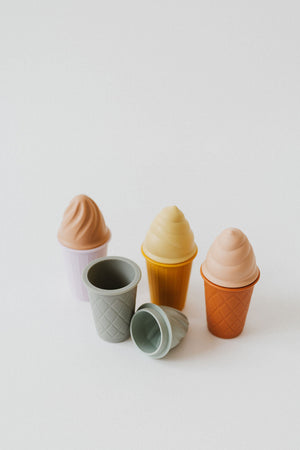 Colorful silicone ice cream cones for babies, perfect bath toys for fun and sensory play during bath time.