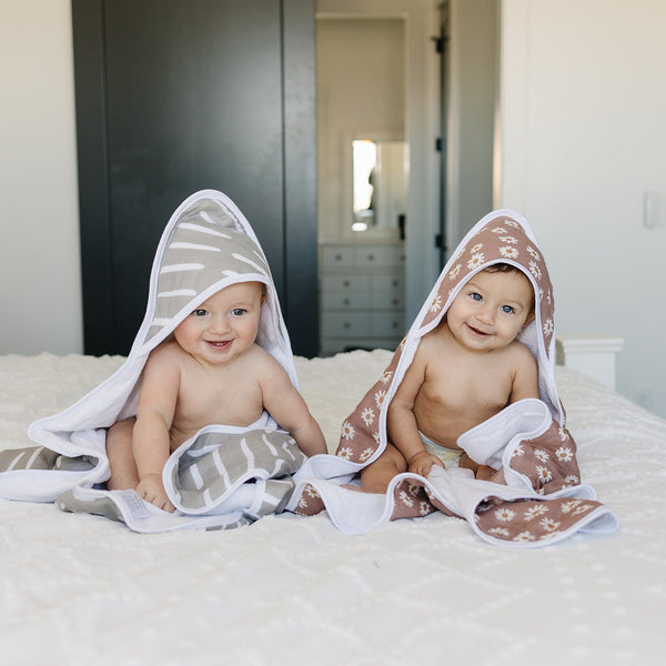 Daisy Dream Muslin Hooded Towel